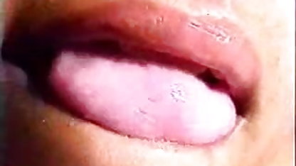 मार्राना हिंदी पिक्चर फिल्म सेक्सी में ने अपना गला काट लिया