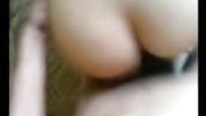 यहाँ कुछ और ब्लू फिल्म हिंदी में सेक्सी हैं