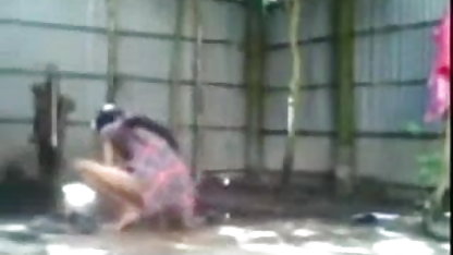 एक करीबी और वास्तविक हिंदी सेक्सी मूवी वीडियो में गुदा अनुभव