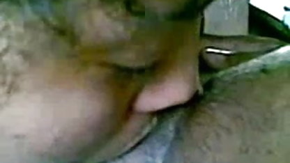 वह अपनी बहन के अंदर भागता है पिक्चर वीडियो में सेक्सी क्योंकि उसके पास शासन है