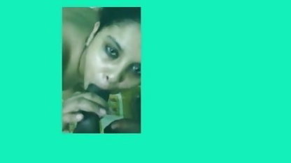 काले प्रेमी को सेक्सी फिल्म सेक्सी फिल्म वीडियो में जगाता है और गुदा मैथुन के लिए कहता है