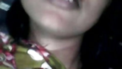 कैसे एक चटाई पर अपनी पीठ को तोड़ने के लिए सेक्सी फिल्म हिंदी में दिखाओ