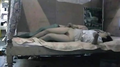 चल रही कम लागत वाली हिंदी पिक्चर फिल्म सेक्सी में कंपनी की निष्ठा