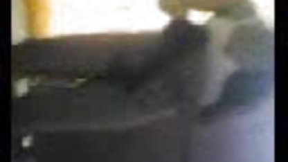कार के ट्रंक में विचित्र सेक्सी फिल्म दिखाइए वीडियो में अभ्यास करते हैं