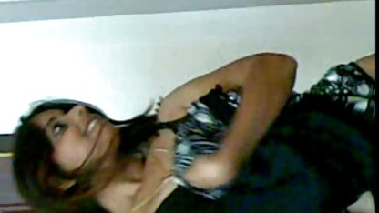 एक सफेद बफ फिल्म सेक्सी में मुर्गा चूसने सींग का बना हुआ एशियाई