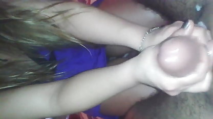 ट्रांसवेस्टाइट ईमो ने एक फेलिसियन का सेक्सी हिंदी मूवी वीडियो में अभ्यास किया