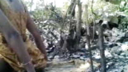 वेबकैम पर खुद को बेंत सेक्सी पिक्चर ब्लू वीडियो में देती हुई बूढ़ी औरत