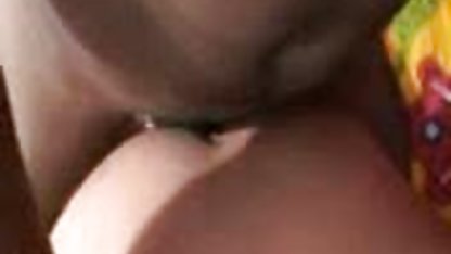 देखो यह आदमी एक बीएफ सेक्सी फिल्म हिंदी में छेद में क्या पाता है