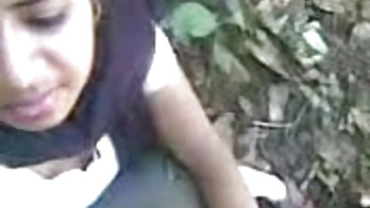 पुआल या blowjob के बीच चयन करने के लिए हिंदी में सेक्सी फिल्म मूवी एक भगशेफ