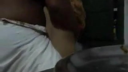 उसने अपनी ब्लू पिक्चर वीडियो में सेक्स गांड में एक पूरी मुट्ठी डाल ली