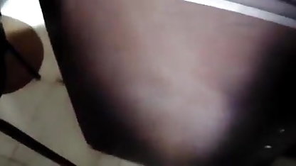 बिल्ली सेक्सी में हिंदी पिक्चर फिल्म और माउस खेल रहा है