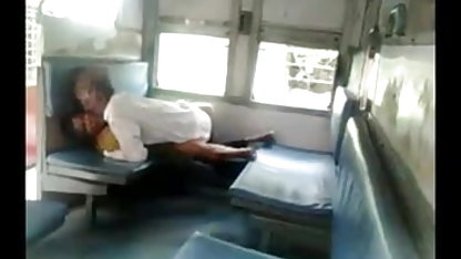 हर कोई हिंदी में सेक्सी फिल्म वीडियो चाहता है के रूप में मछलियों