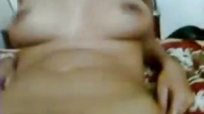 मेरी चाची पत्थर नहीं सेक्सी फिल्म वीडियो में हिंदी में है