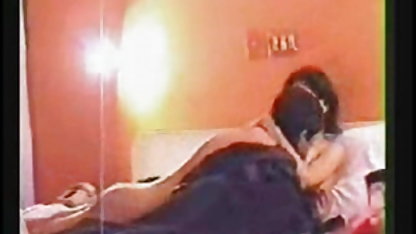 वह सो सेक्सी फिल्म हिंदी में मूवी गई, जबकि उसके सौतेले भाई ने उसे निभाया