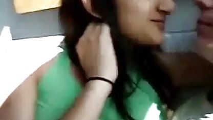 चुदाई की इच्छा से दिन की हिंदी फिल्म वीडियो में सेक्सी शुरुआत