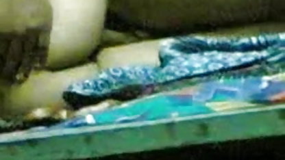 साथी को चोदने के लिए हिंदी में सेक्सी फिल्म बफ काम पर रोक