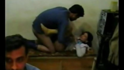 बहुत सारे सैंडविच खाने से रोकें सेक्सी हिंदी फिल्म वीडियो में