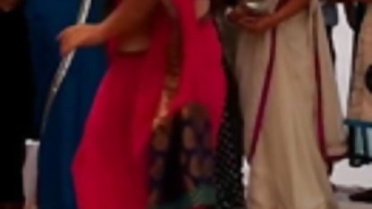 एक सेक्सी मूवी वीडियो में सेक्सी को चुनें और आप उसे चोदें