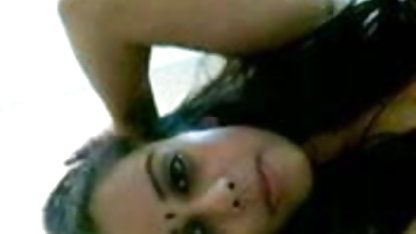 बोतल कहां खत्म सेक्सी फिल्म इंग्लिश में वीडियो में हुई?