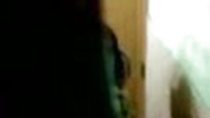 मैं एक गर्म हिंदी में सेक्सी फिल्म हिंदी में पेरू हूं, शॉवर से बाहर निकल रहा हूं