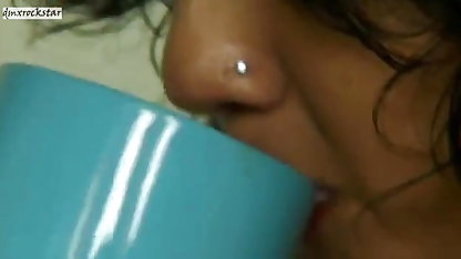 अगली लड़की मुझसे थोड़ी सेक्सी फिल्म बताओ हिंदी में चीनी माँगने आई