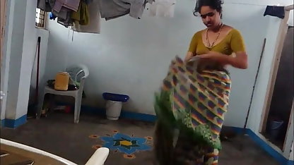 ब्राजील सेक्सी फिल्म भेजो हिंदी में के किशोर एक परिपक्व के साथ सोते हैं