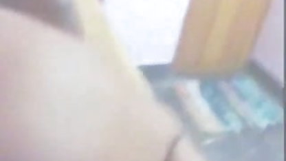 अपनी बहन को उसकी गांड के अंदर एक सेक्सी फिल्म हिंदी में मूवी डिल्डो से पिलर