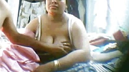 छत पर हिंदी में सेक्सी फिल्म वीडियो मोनी