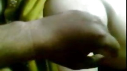 मेरी पिक्चर हिंदी में सेक्सी चूत का पहला हिस्सा खुला और भिगो गया